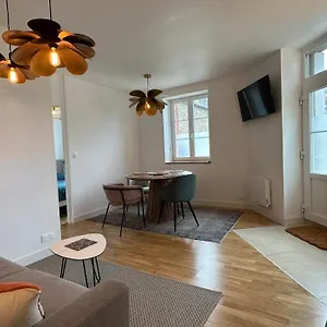 Appartement Des Au Coeur De - Entier, Dinard